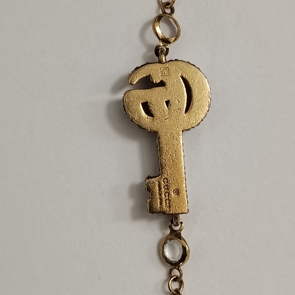 Replica Gucci key charm with diamonds #luxury #jewelry - Picture 3 of 16